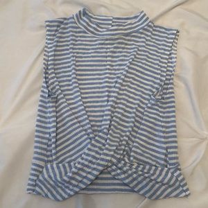 AQUA CROP TOP